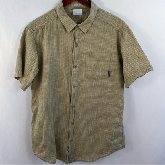 Columbia Shirt Short Sleeve Button Down Mens Sz M Medium Tan Collar Regular Fit - Picture 4 of 4